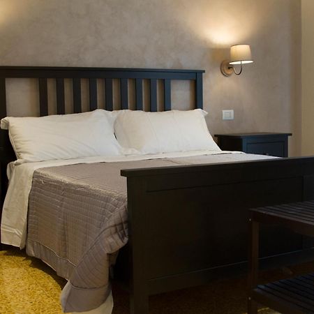 ريميني B&B I Propilei Di San Girolamo المظهر الخارجي الصورة